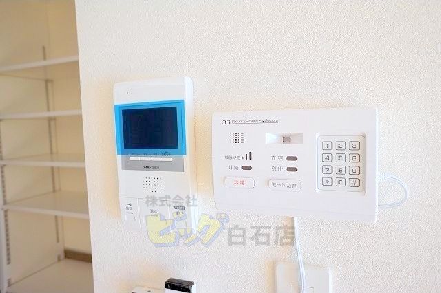 セキュリティ　モニター付きインターホン完備しています♪