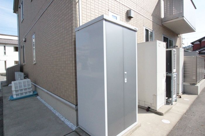 その他　タイヤなどしまえるトランクルームもございます♪