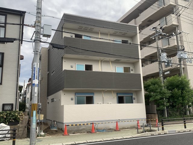 建物外観　安心のオートロック付きです♪