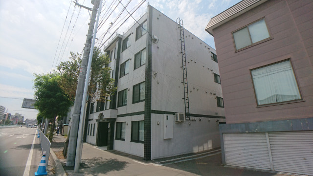 建物外観　札幌市北区北２３条西「グランメール北２４条駅前」