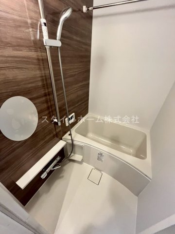 バス・シャワールーム　別部屋写真です。