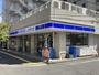 コンビニ　ローソン光町1丁目店（コンビニ）まで361m