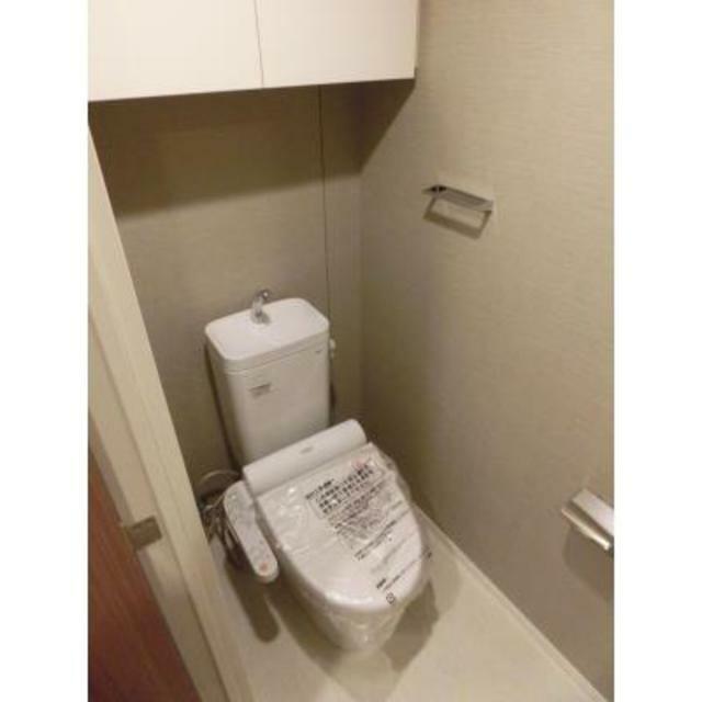 トイレ　※写真は同タイプ住戸です。