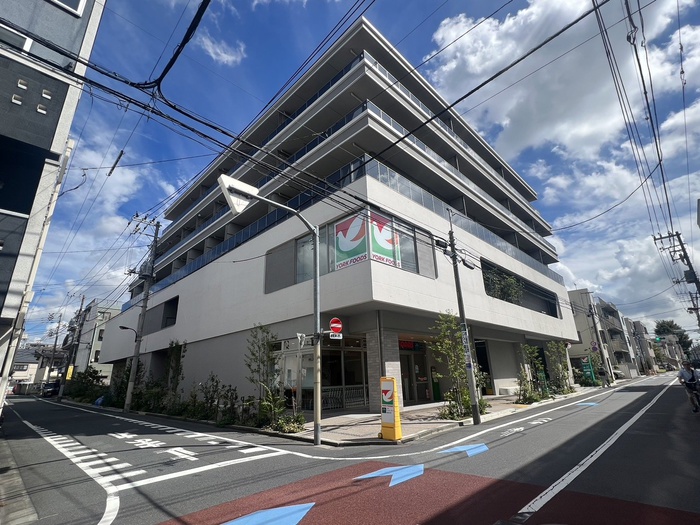 スーパー　ヨークフーズ（スーパー）まで500m