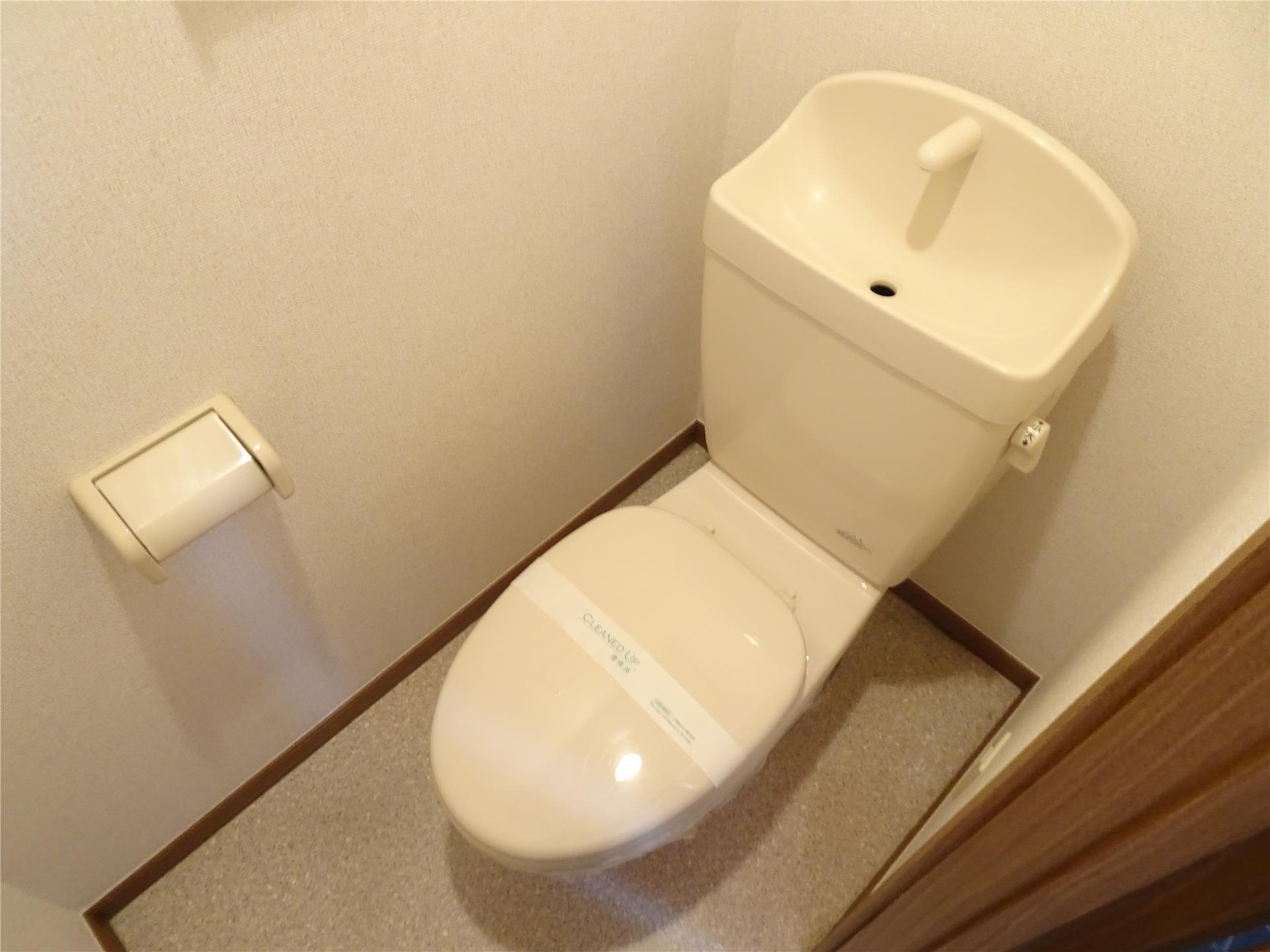 トイレ　お掃除しやすい洋式トイレ♪