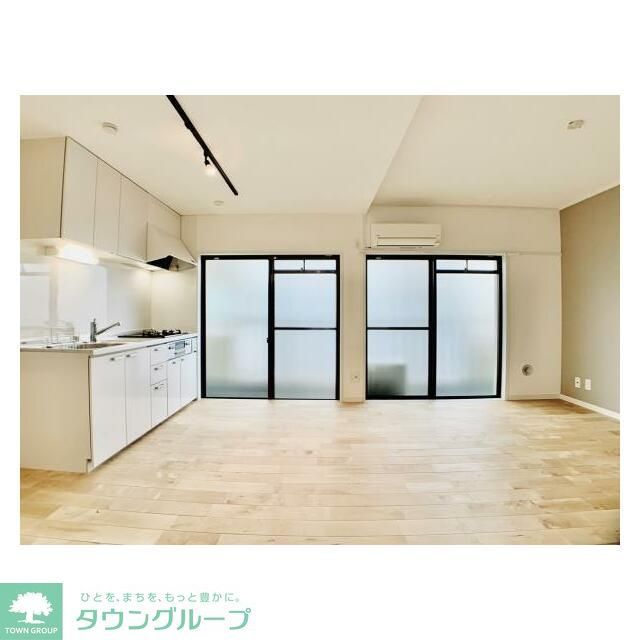居室・リビング　※別部屋参考写真