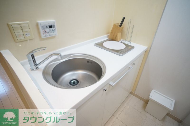 キッチン　同じ間取りの別部屋写真