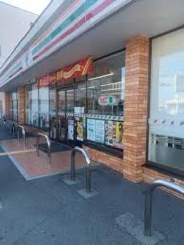 コンビニ　セブンイレブン　JR宝殿駅前店（コンビニ）まで326m
