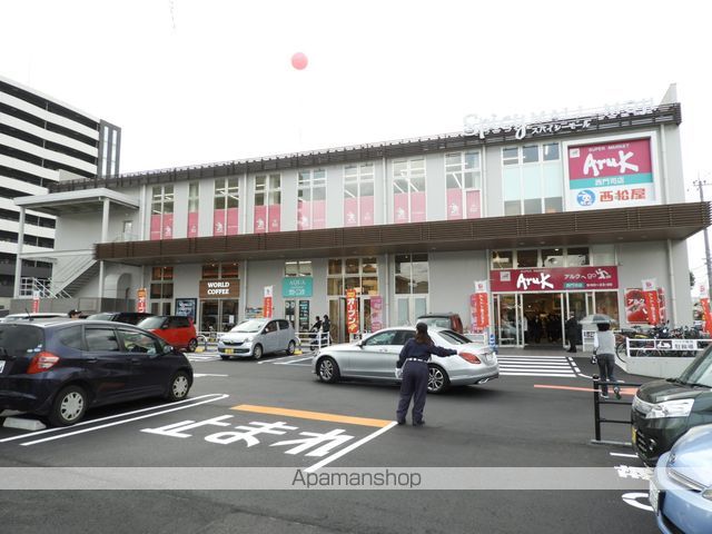 ショッピングセンター　スパイシーモール門司店（ショッピングセンター）まで216m