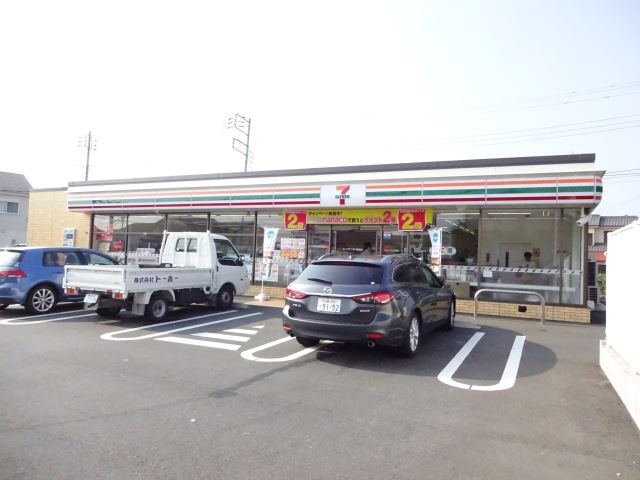 コンビニ　セブンイレブン（コンビニ）まで399m