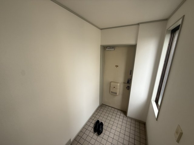 西宮ハイムIVの玄関写真