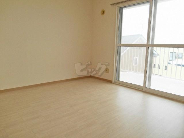 眺望　窓が大きく明るいお部屋です♪