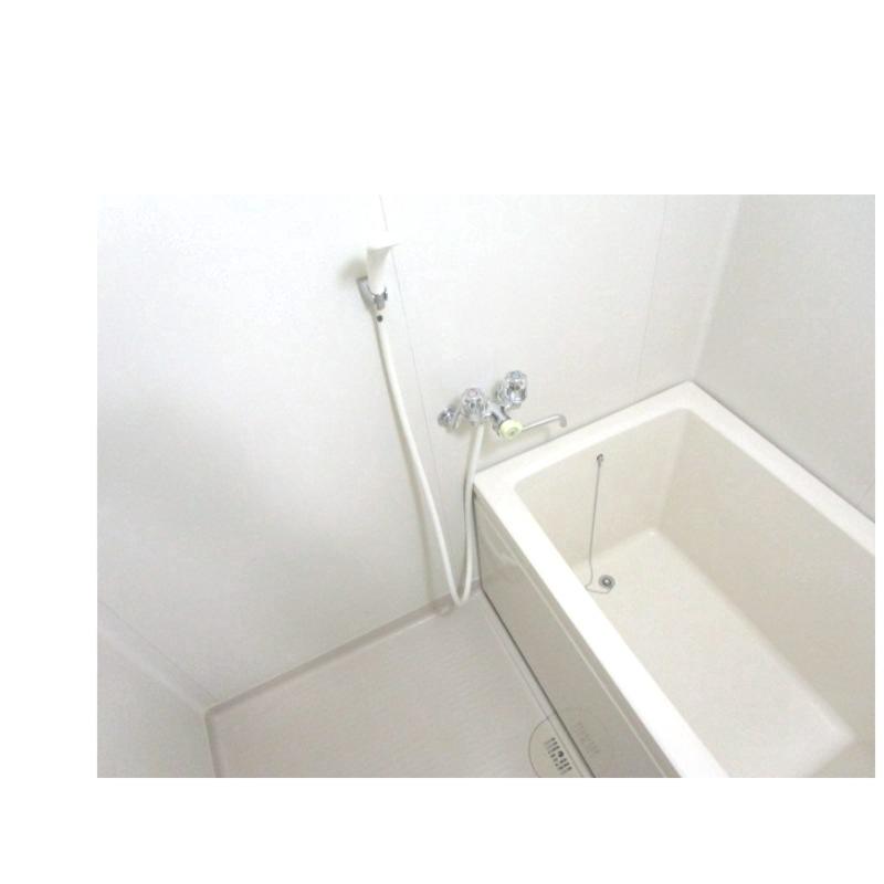 バス・シャワールーム　一日のお疲れをお取りください。