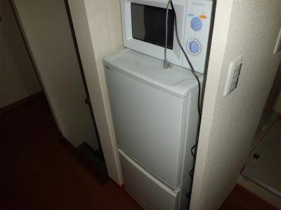 その他　冷蔵庫と電子レンジ。