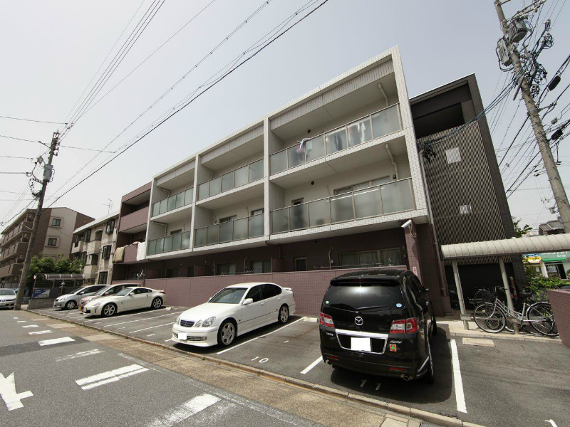建物外観　外観　防犯カメラ付　オートロック　外壁タイル張り