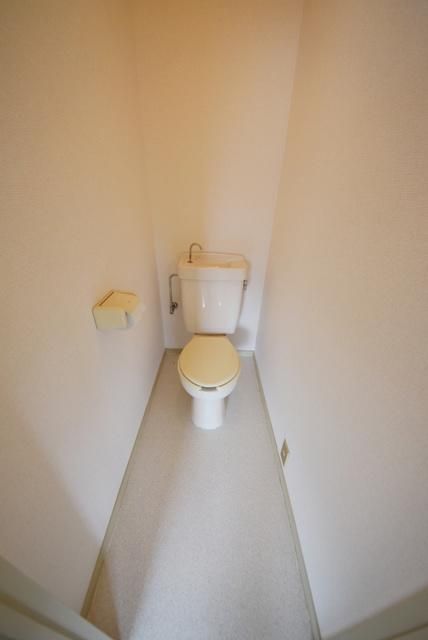 トイレ　清潔感のあるトイレです