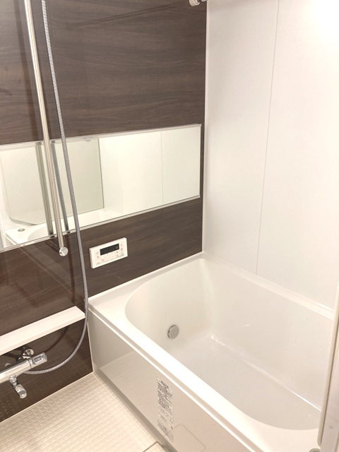 バス・シャワールーム　※写真は同タイプ住戸です。