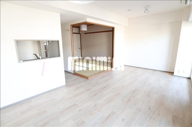居室・リビング　※別部屋参考写真
