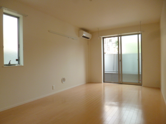 居室・リビング　★広々９．４帖の角部屋です★