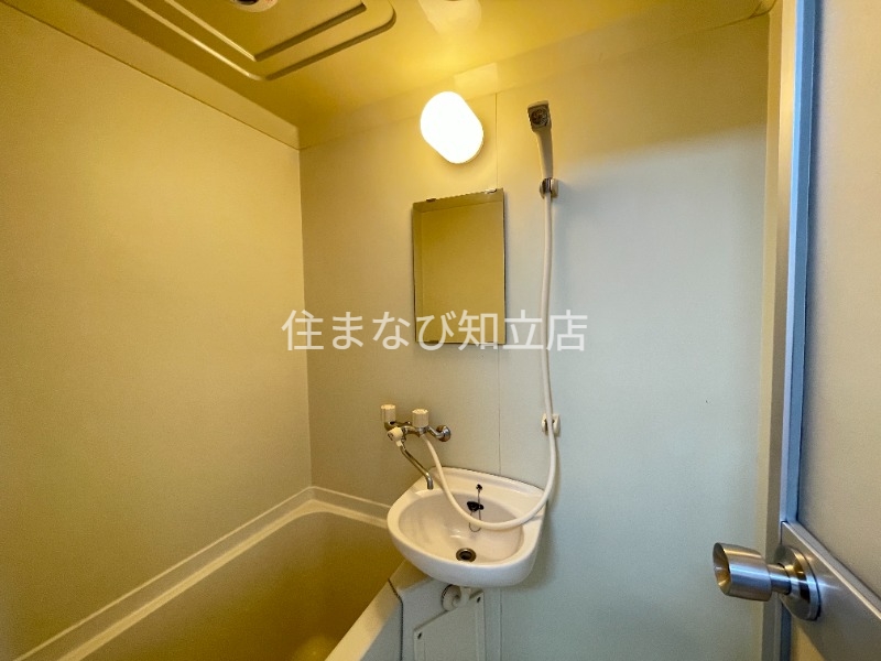 洗面設備　同型タイプ