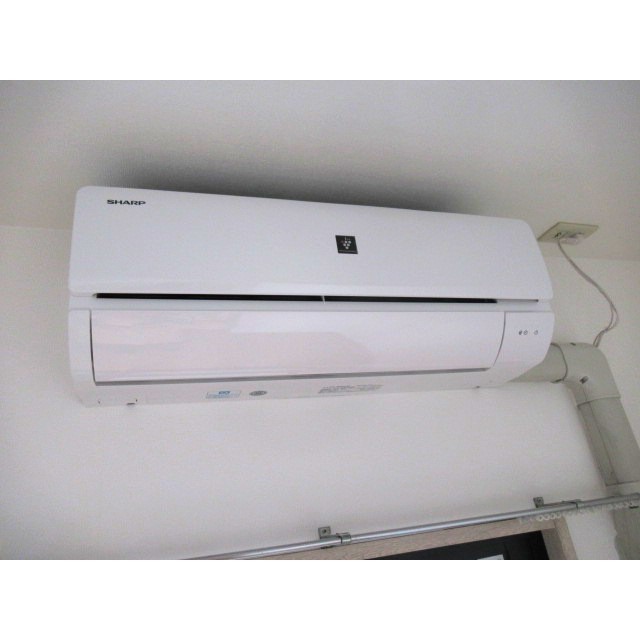 その他設備　エアコン※同タイプ・別部屋の写真です。