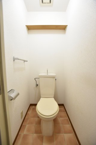 トイレ　別号室の画像です。ご参考下さい