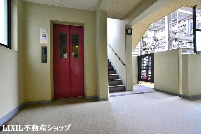 その他共有部分　エレベーター完備です。