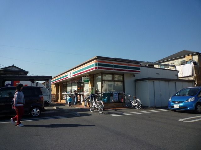 コンビニ　セブンイレブン（コンビニ）まで115m