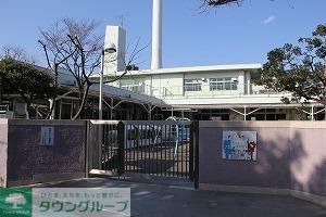 幼稚園・保育園　烏山保育園（幼稚園・保育園）まで104m