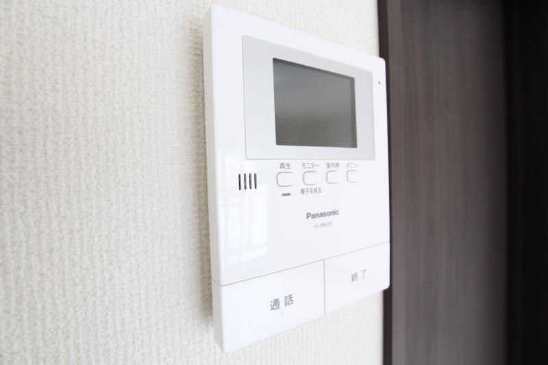 セキュリティ　モニター付きインターホン