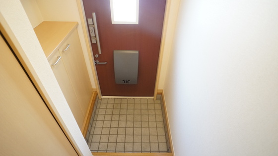 玄関　※別号室のお写真となります※現況優先