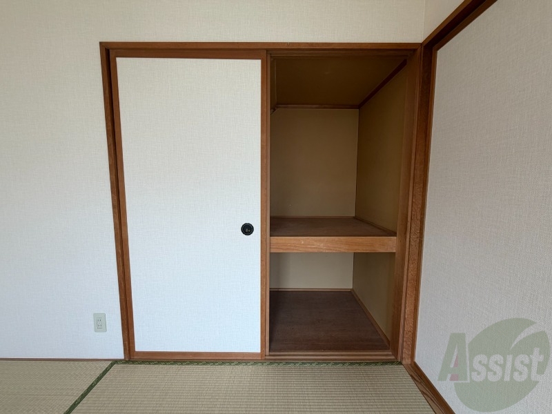収納　クローゼットがありました。お洋服や荷物はここへ
