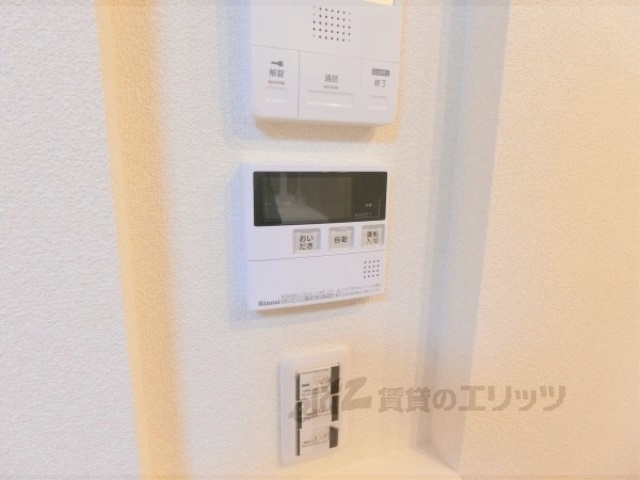 その他設備　給湯器リモコン