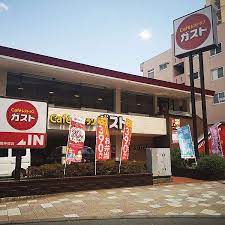 飲食店　ガスト 板橋仲宿店(から好し取扱店)（飲食店）まで590m