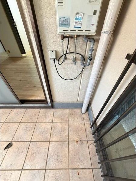 玄関　別号室の画像の為、ご参考にしてください。
