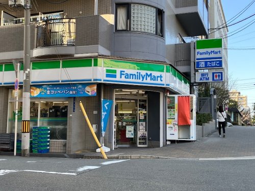 コンビニ　ファミリーマート 上町一丁目店（コンビニ）まで525m