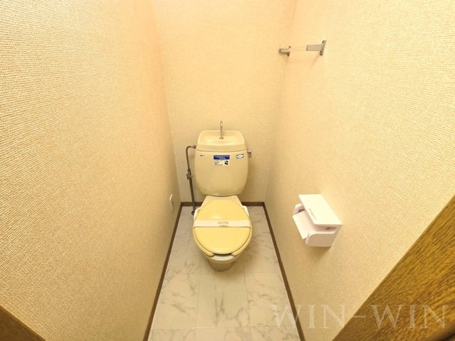 トイレ　イメージ（同建物内別部屋の写真です）