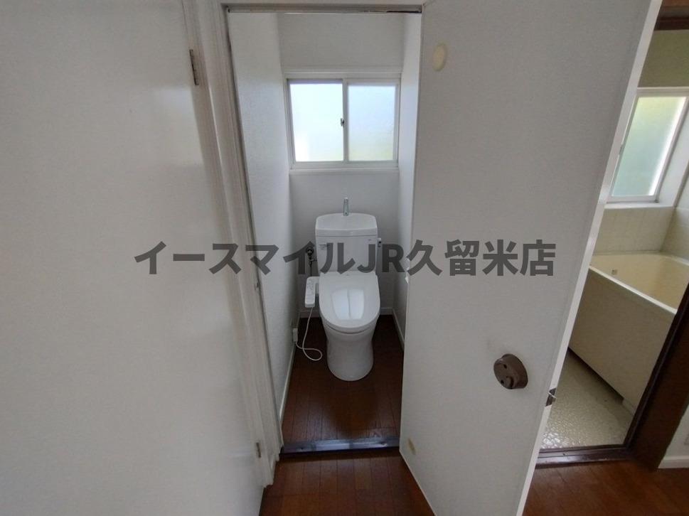 トイレ　清潔感のあるトイレです