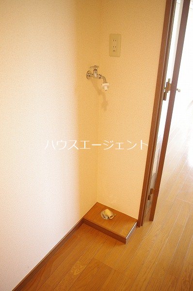 その他　室内洗濯機置き場です。