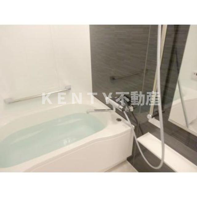 バス・シャワールーム　お風呂です