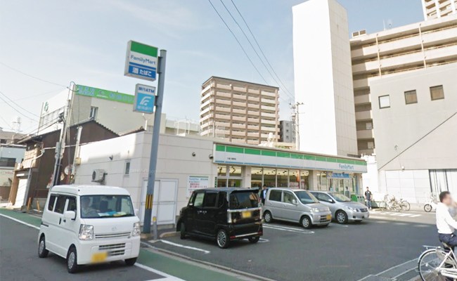 コンビニ　ファミリーマート小倉三萩野店（コンビニ）まで270m