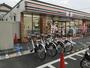 その他　セブンイレブン 足立六月3丁目店 (HELLO CYCLIN（その他）まで313m
