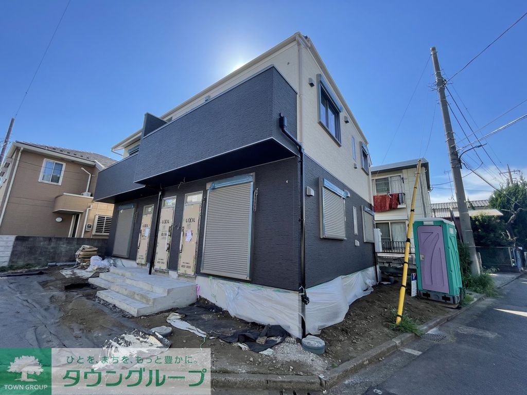 小田急線 町田駅 バス乗車時間：4分 最寄りバス停で下車 徒歩3分 築2年