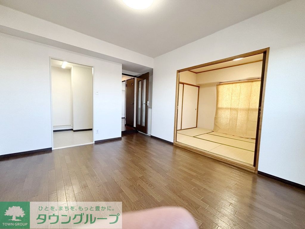 リレント谷塚の居間写真