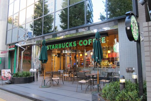 飲食店　スターバックスコーヒー 本郷東大前店（飲食店）まで5117m