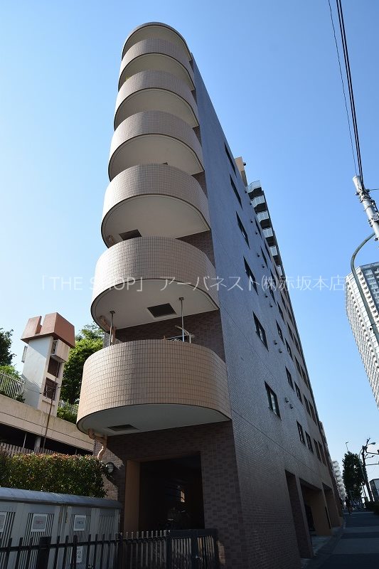 建物外観　「曙橋」駅、徒歩２分
