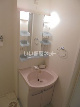 ロイヤルタウン Bの内装写真
