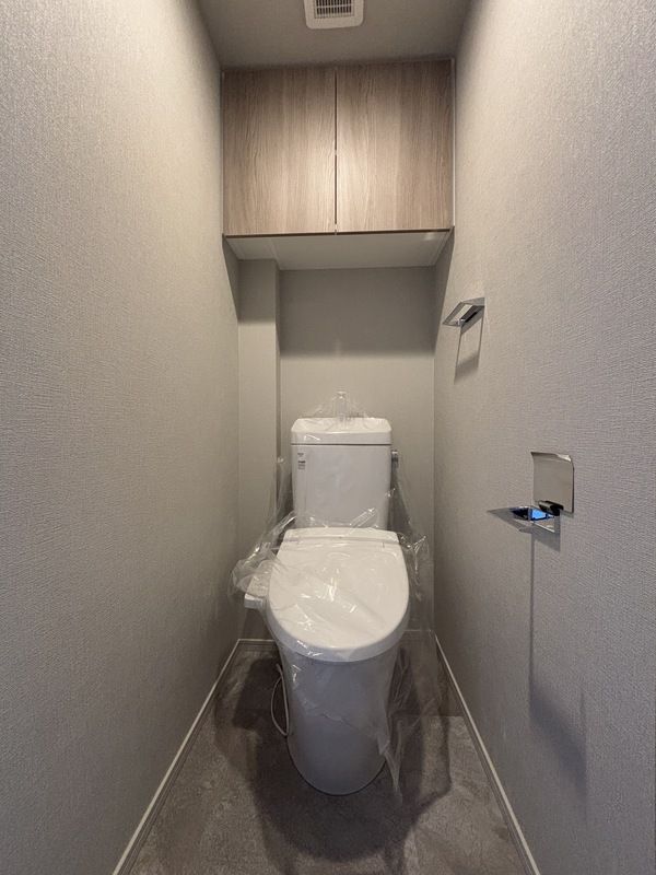 東急田園都市線 駒沢大学駅 徒歩9分 15階建 築2年のトイレ写真