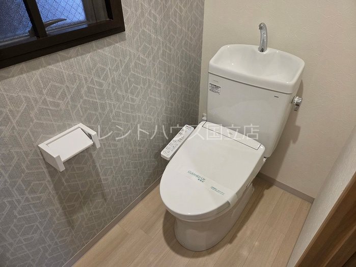 ＪＲ中央線 国分寺駅 徒歩6分 3階建 築42年のトイレ写真