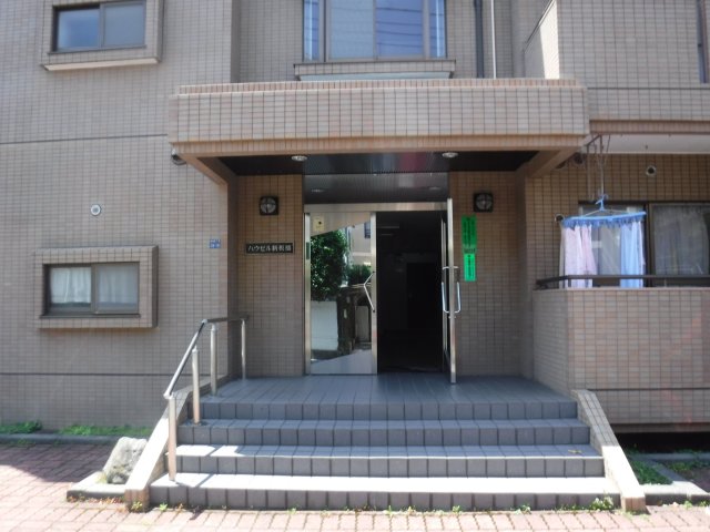 ハウゼル新板橋の外観写真